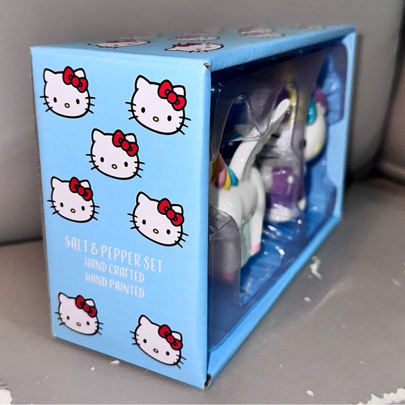 Sanrio Hello Kitty x Blue Sky Clayworks Hello Kitty Unicorn Salt and Pepper Set - Picture 3 of 6